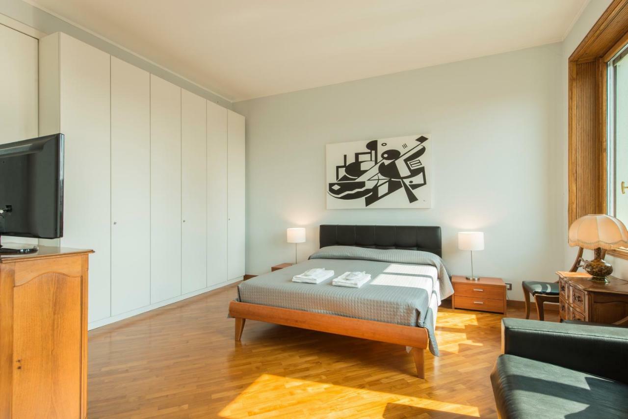 Bnbutler - Duomo Apartment - Galleria Unione Milán Exterior foto
